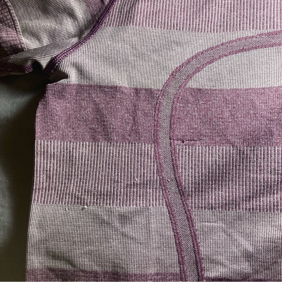 Lululemon Swiftly Tech Short Sleeve Striped - Picture 3 of 9